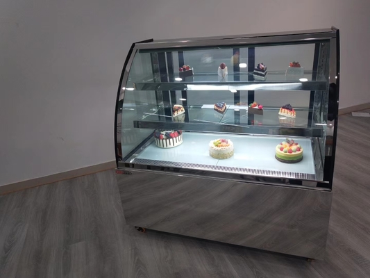 Fan refroidissant le coffret d'étalage de dessert avec les lumières intérieures de LED sous chaque étagère/dessus