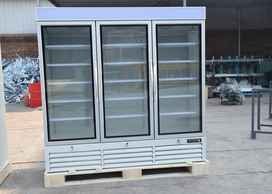 2040 litres trois congélateurs en verre de marchandiseur de porte d'oscillation avec le système de réfrigération R290 monté inférieur